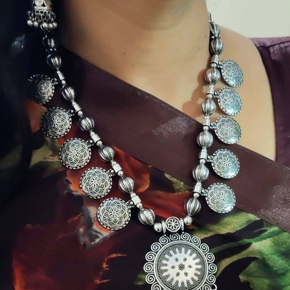 Necklace with earrings - Picture 7 of 16